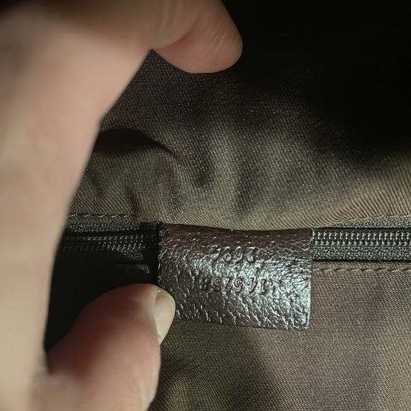 Authentic Gucci vintage tote - Picture 15 of 17